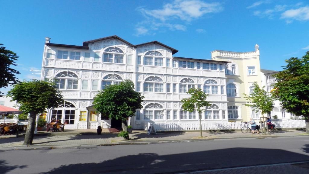 Hotel Deutsche Flagge Binz Exterior foto